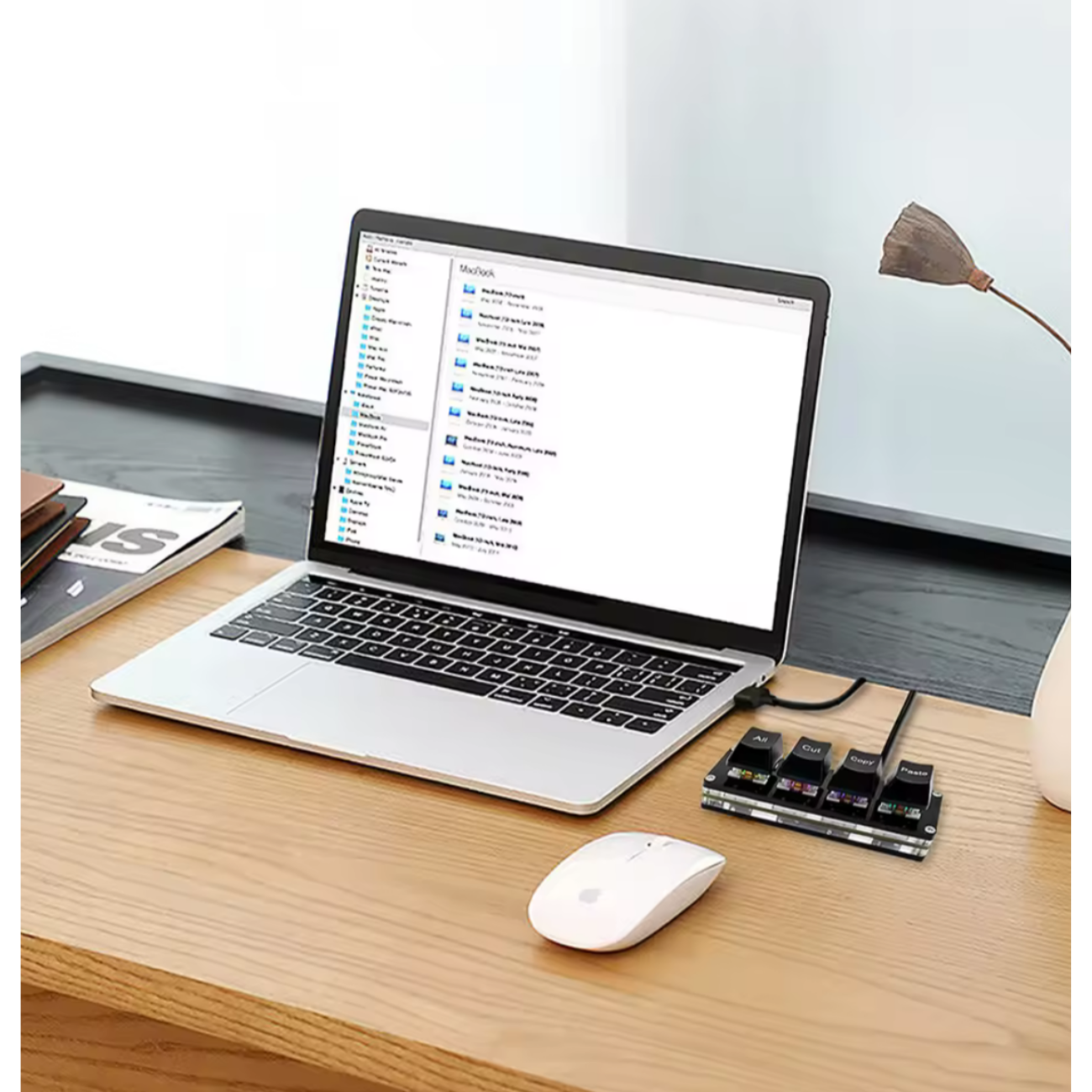 Mini Teclado Mecánico 4 Teclas RGB Para Juegos o Trabajo.